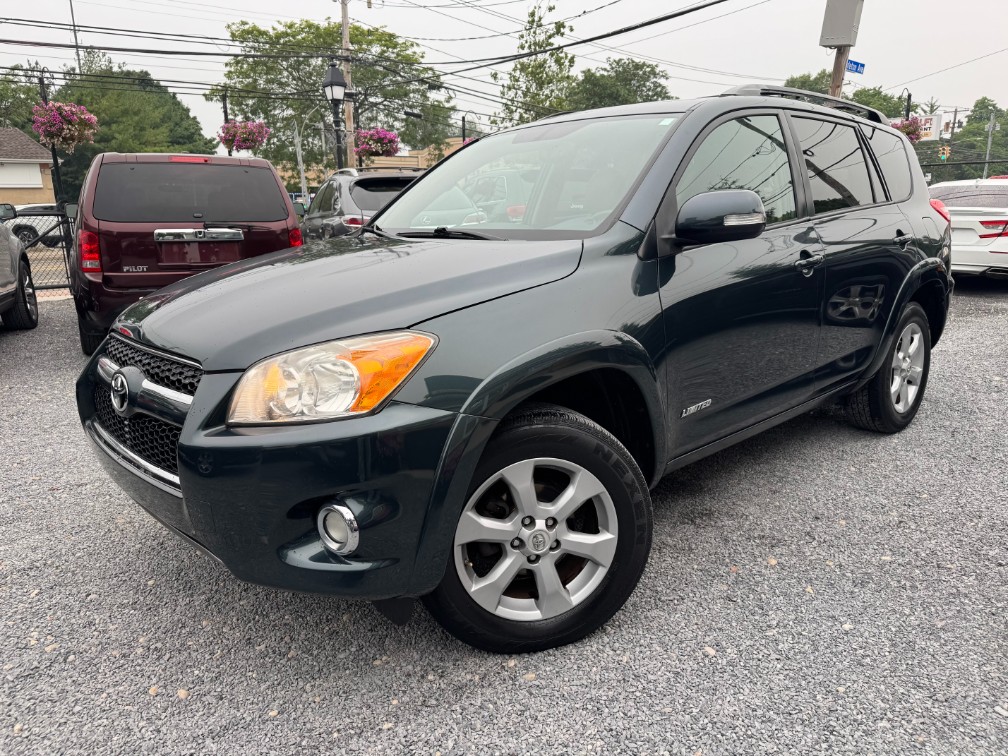 Additional photo of vehicle.