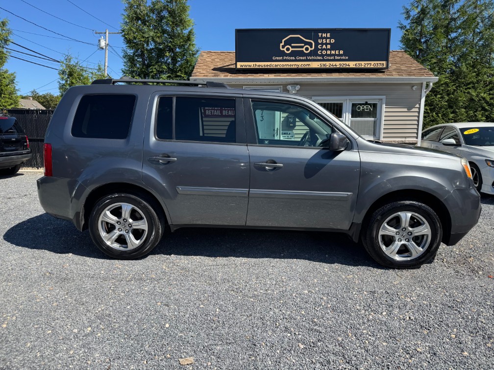 Additional photo of vehicle.