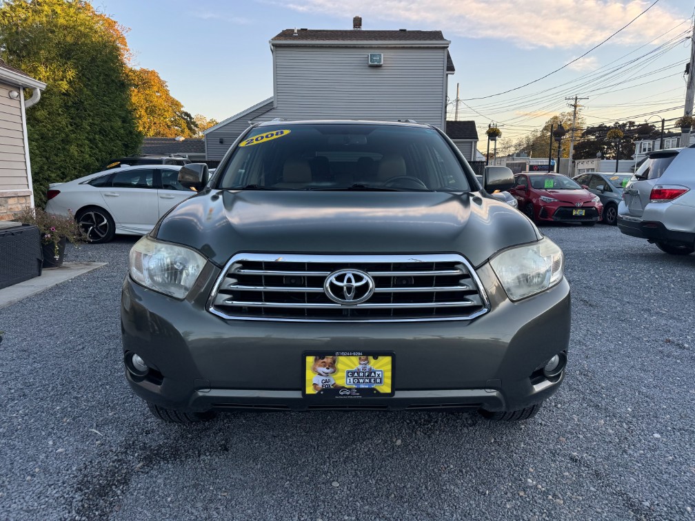 Additional photo of vehicle.