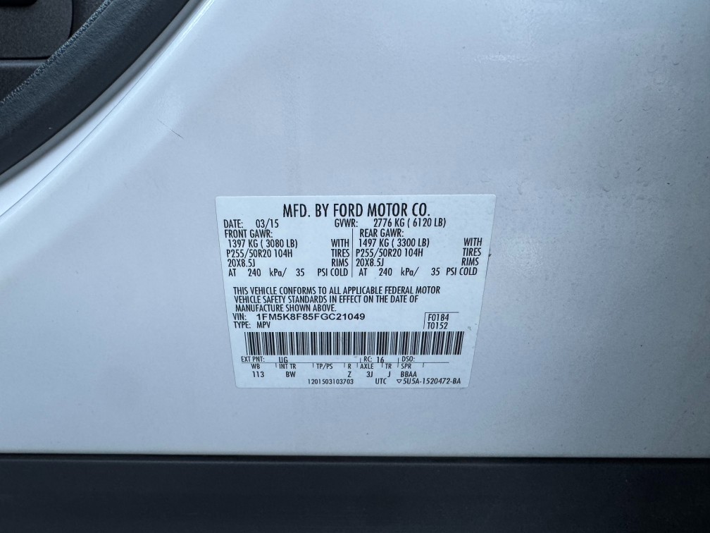 Additional photo of vehicle.