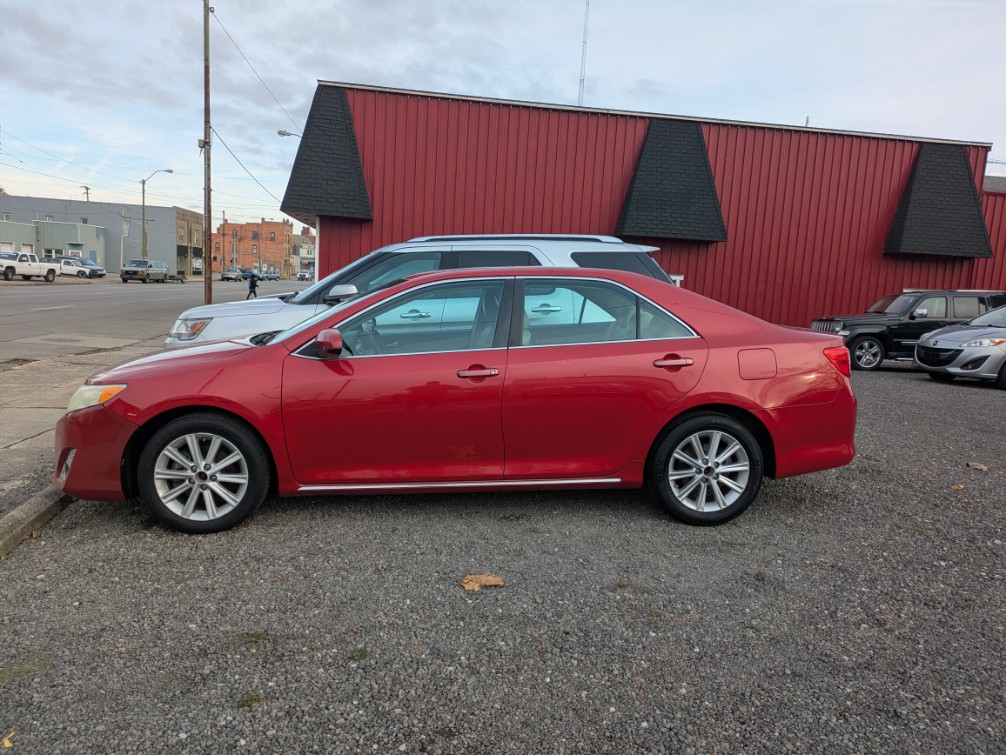 Photo of 2012 TOYOTA CAMRY
