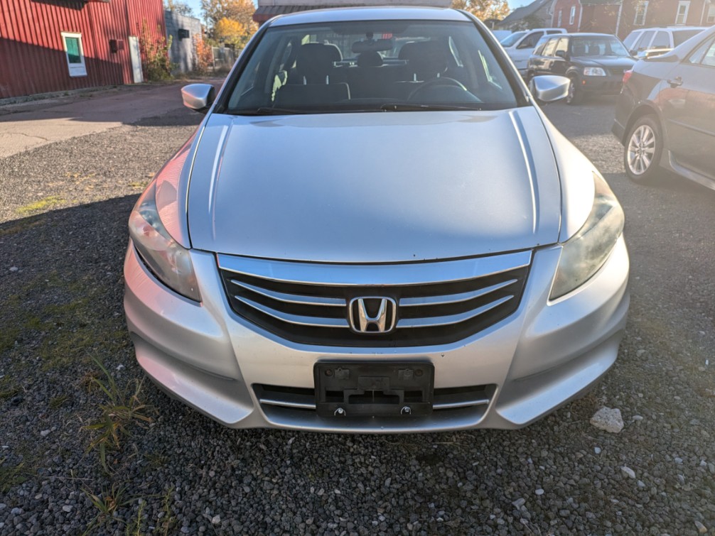 Additional photo of vehicle.