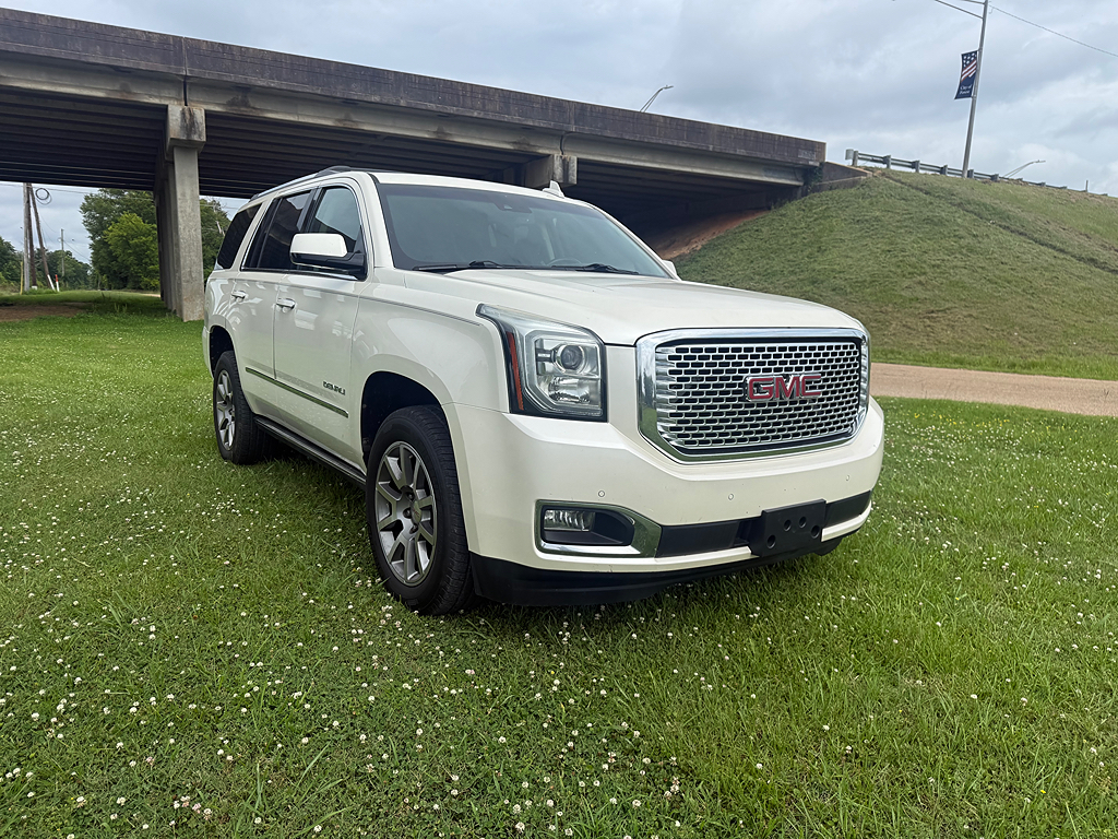2015 GMC Yukon 2WD Denali's photo