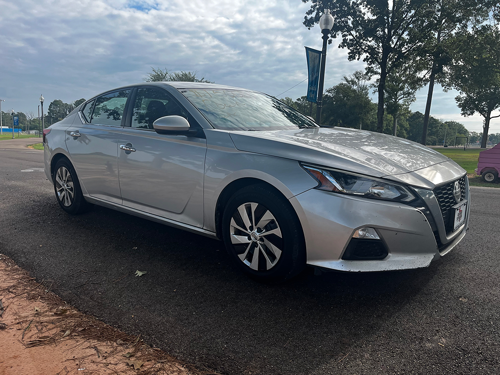 Photo of 2020 NISSAN ALTIMA