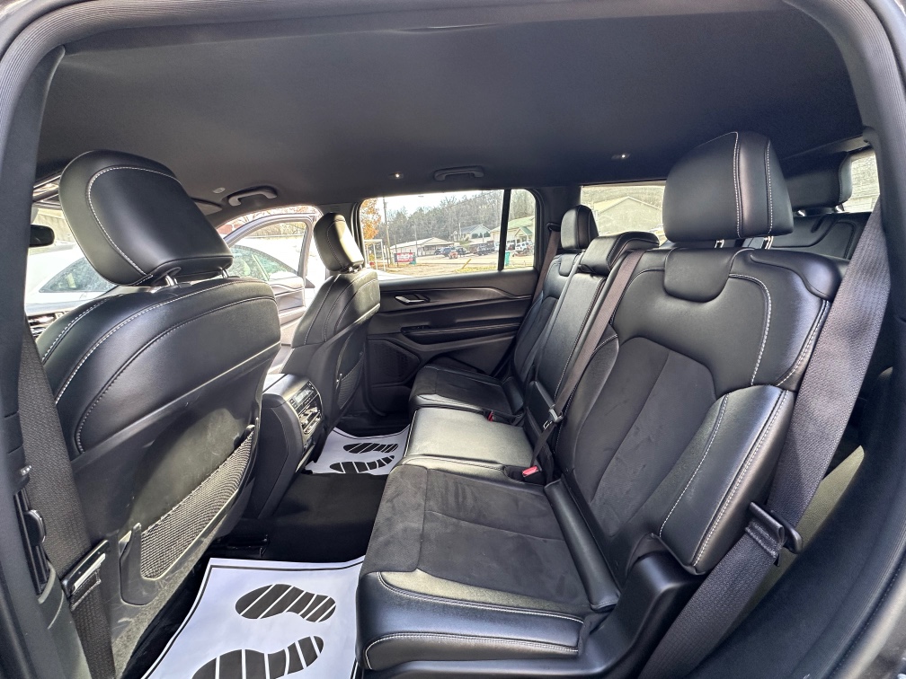 2024 Jeep Grand Cherokee L Altitude - Photo 8