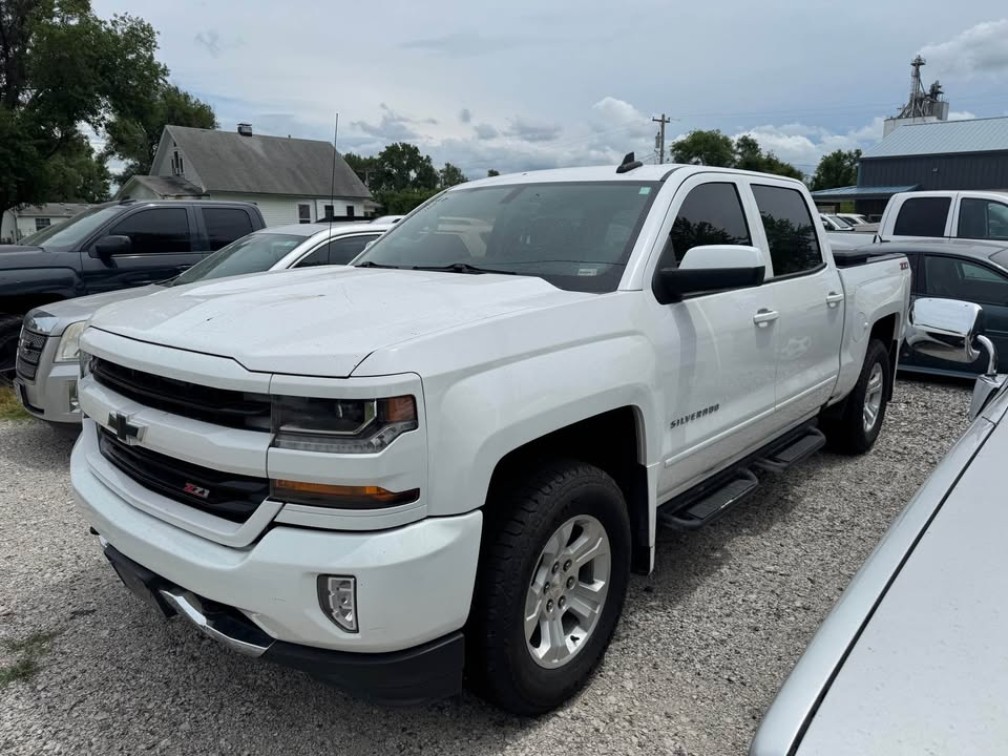 Additional photo of vehicle.