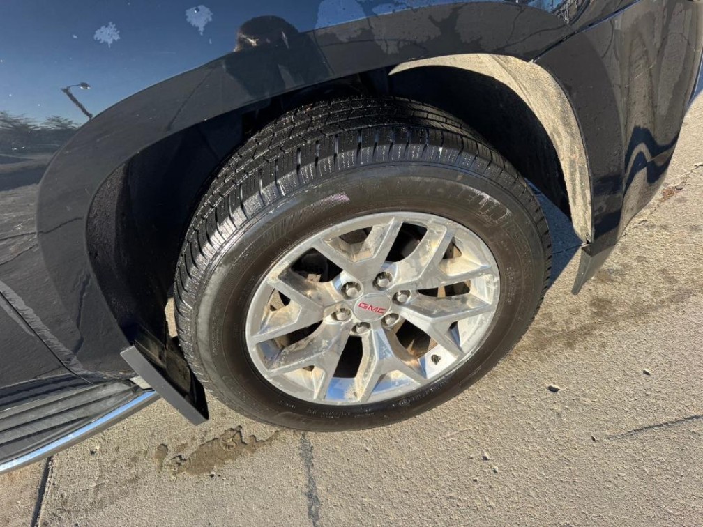 Additional photo of vehicle.