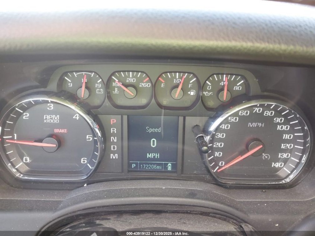 Additional photo of vehicle.