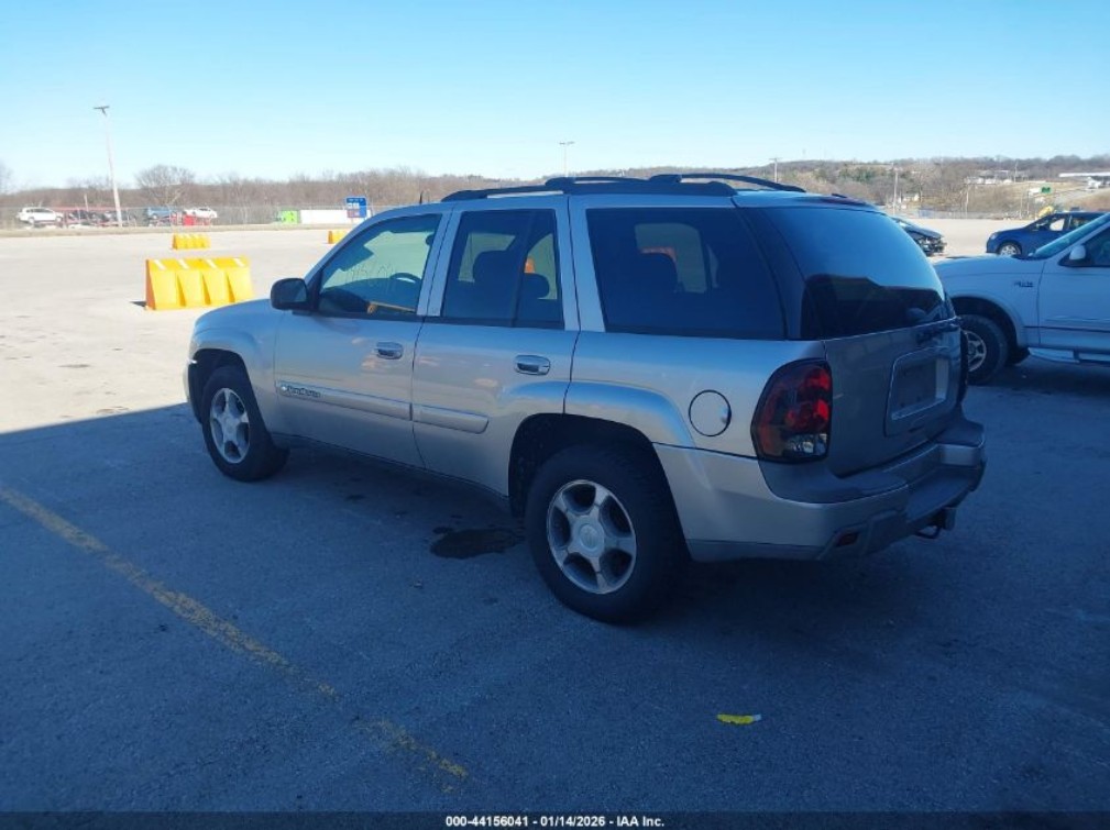 Main photo of 2004 CHEVROLET TRAILBLAZER