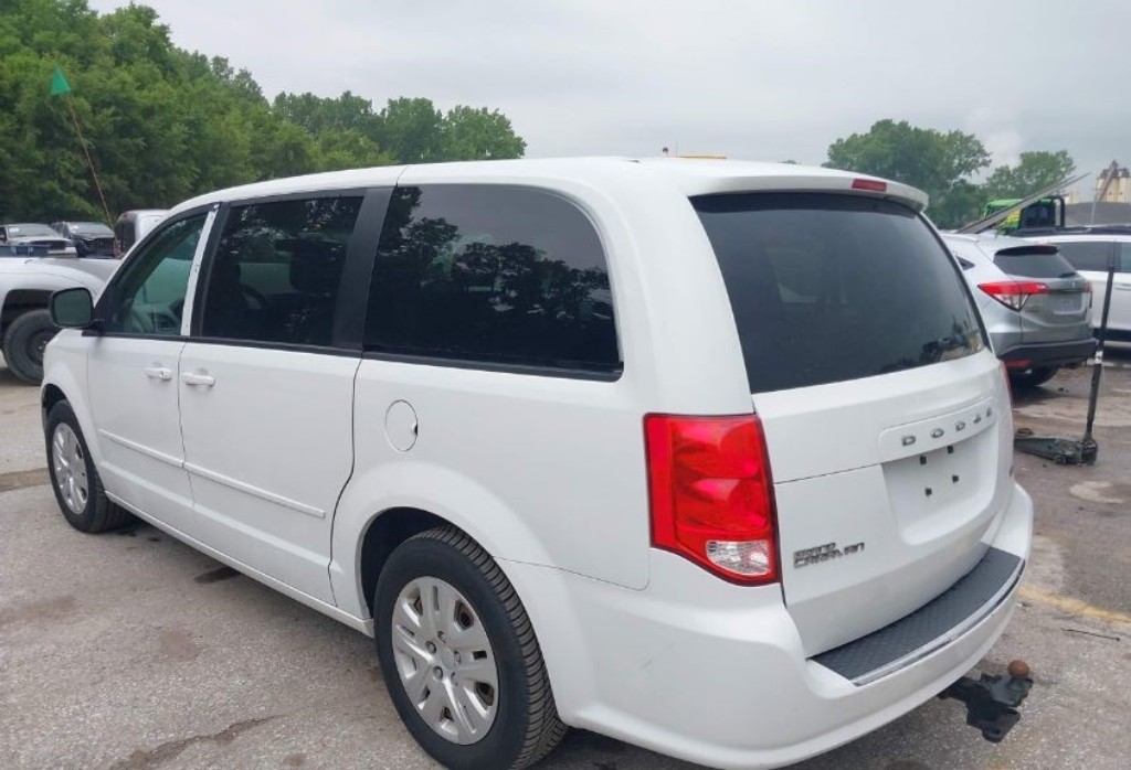 Main photo of 2015 DODGE GRAND CARAVAN