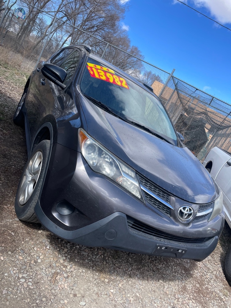 2014 Toyota RAV4 LE AWD's photo