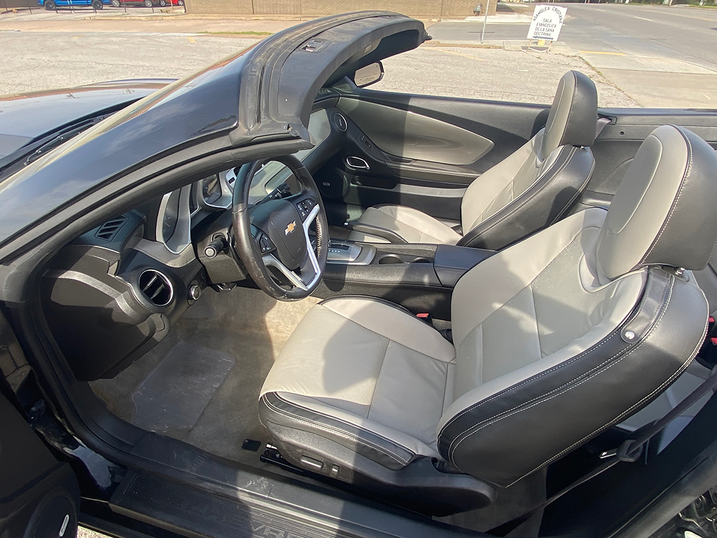 2015 Chevrolet Camaro 2LT - Photo 15