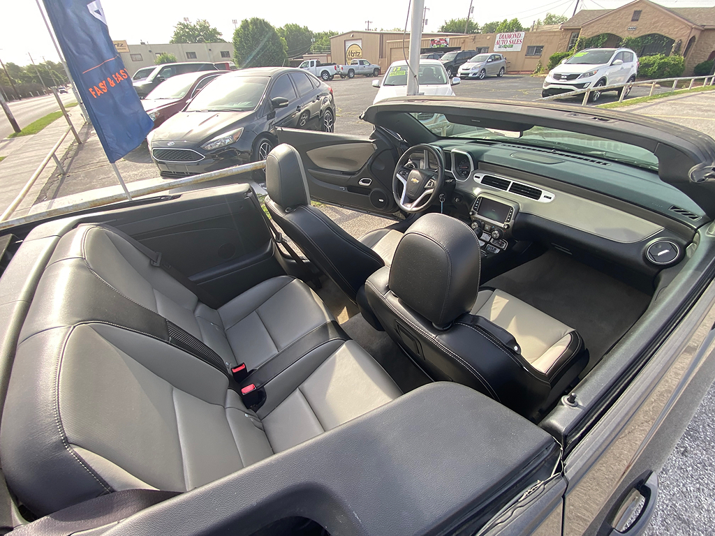 2015 Chevrolet Camaro 2LT - Photo 17