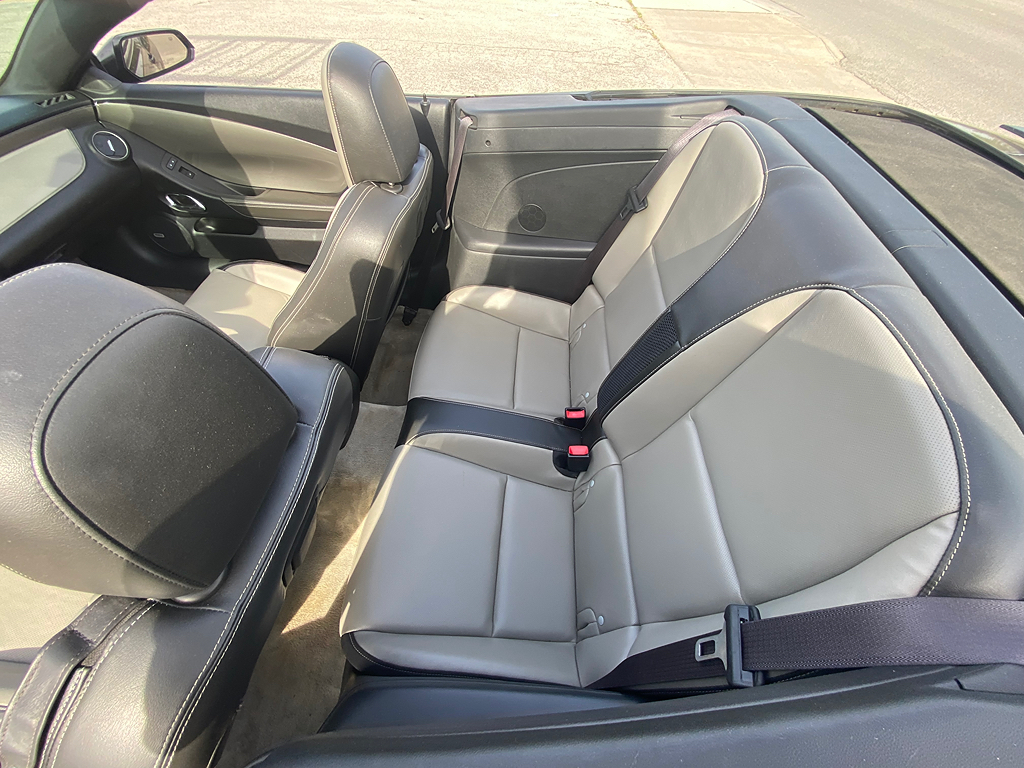 2015 Chevrolet Camaro 2LT - Photo 18