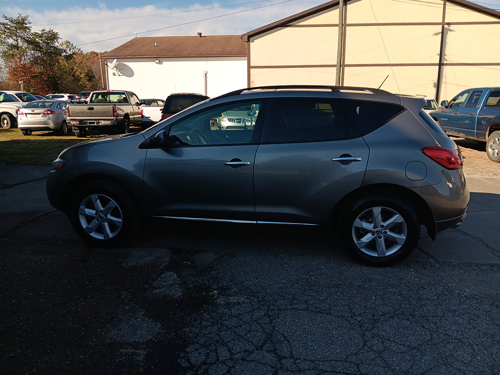 2010 Nissan Murano SL's photo