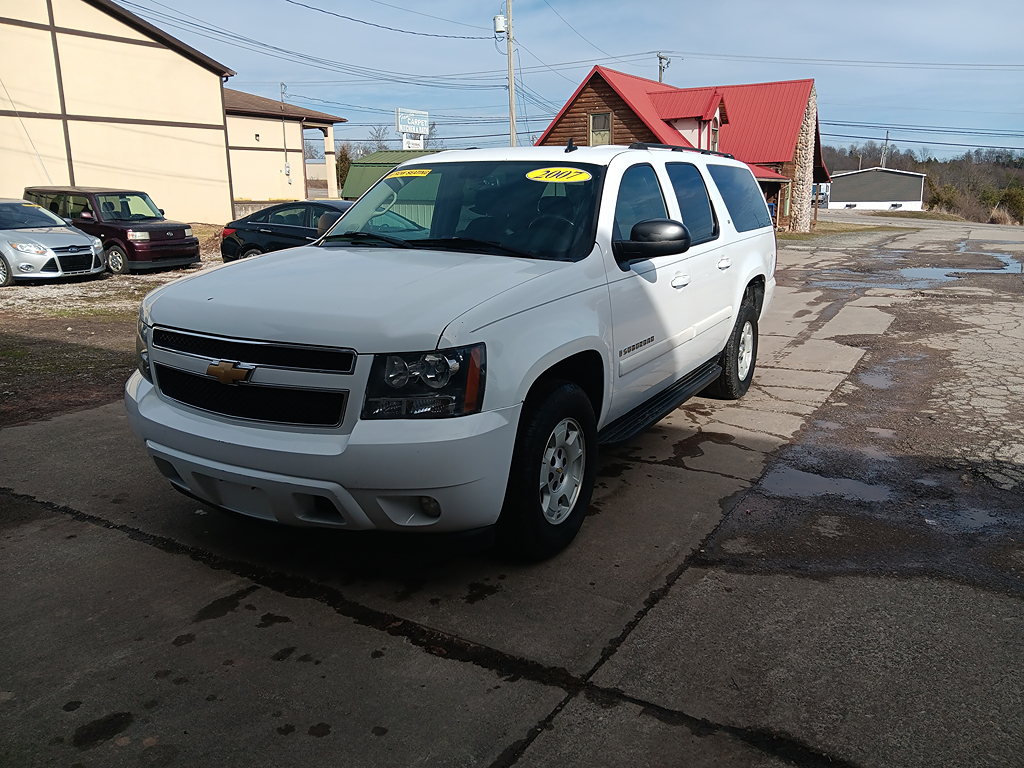 2007 Chevrolet Suburban 4WD 1500 w/LT's photo