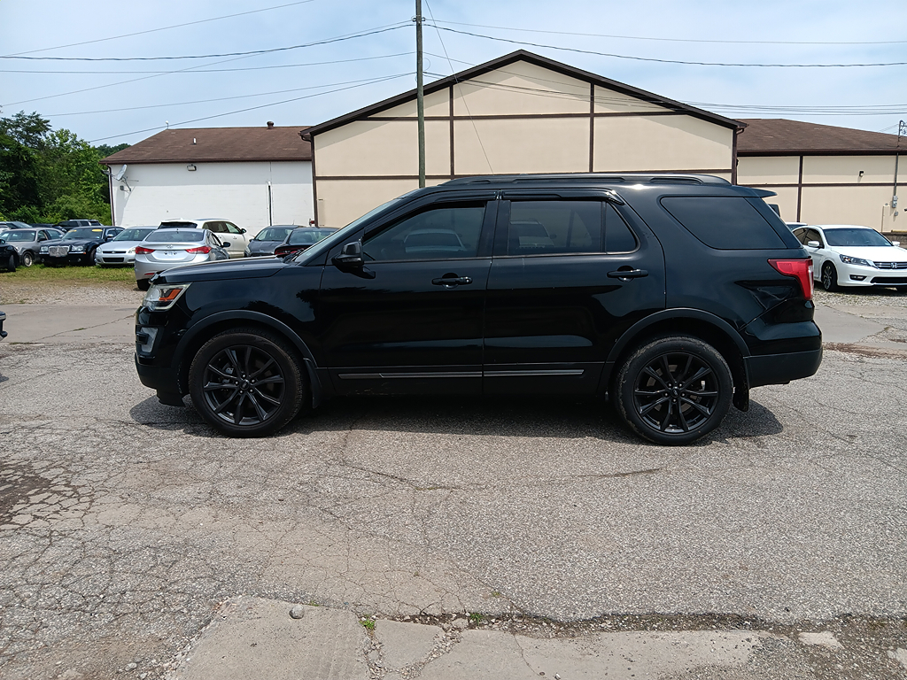 2017 Ford Explorer