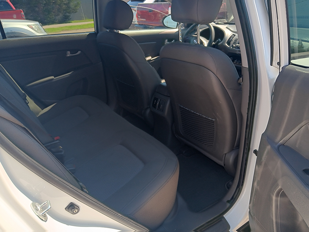 2015 Kia Sportage LX - Photo 11