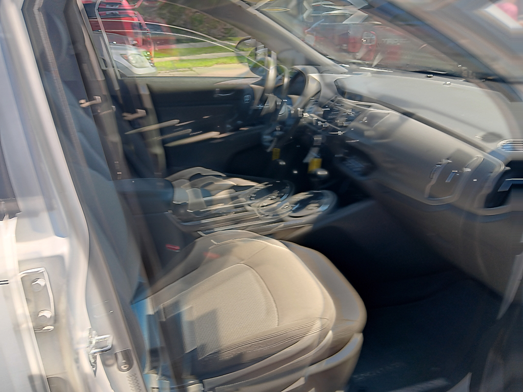 2015 Kia Sportage LX - Photo 12