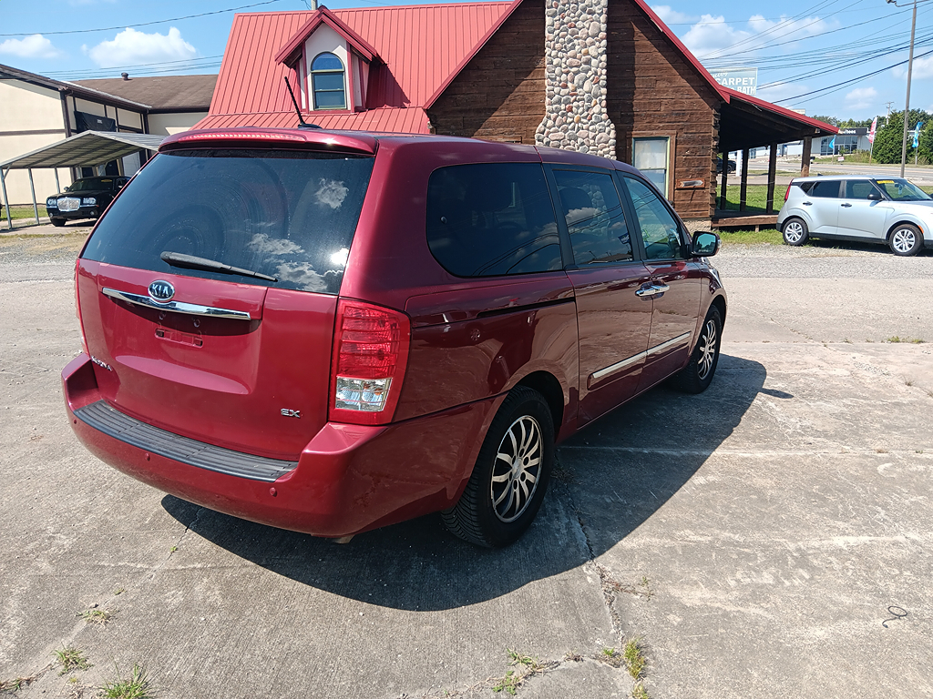 Additional photo of vehicle.