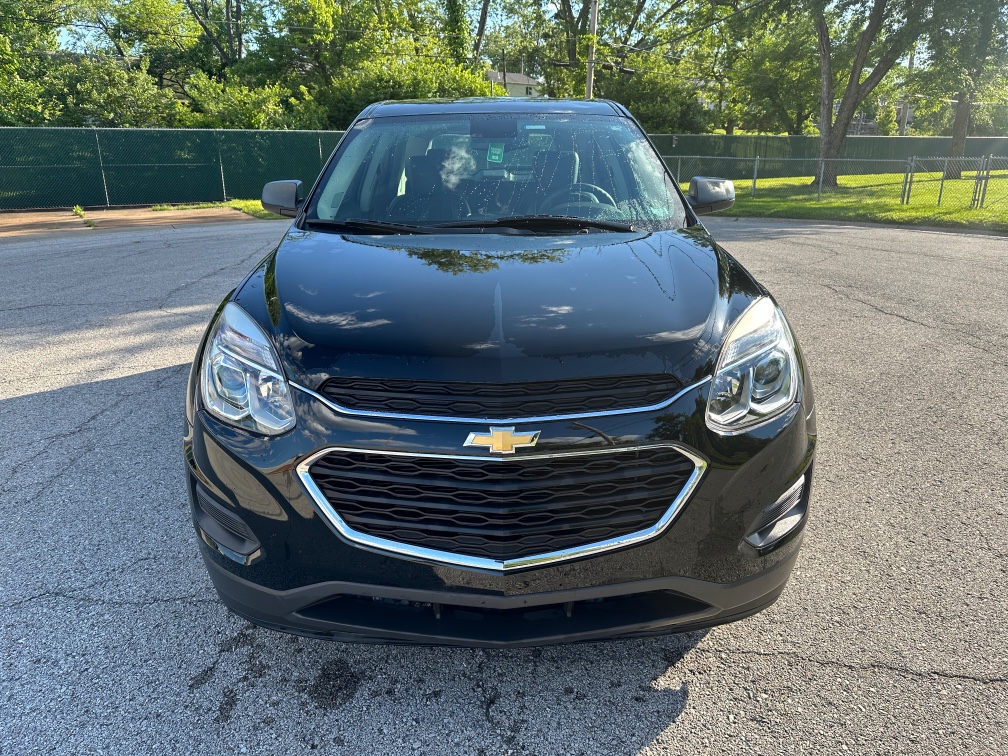 2017 Chevrolet Equinox LS's photo