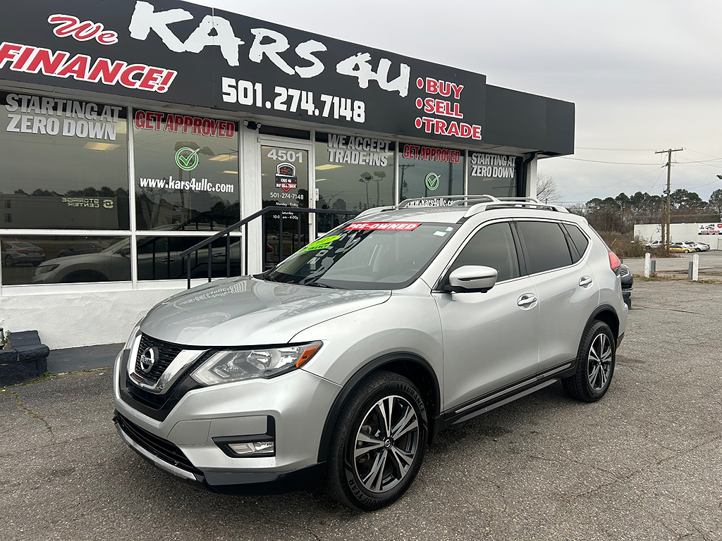 2017 Nissan Rogue SL's photo