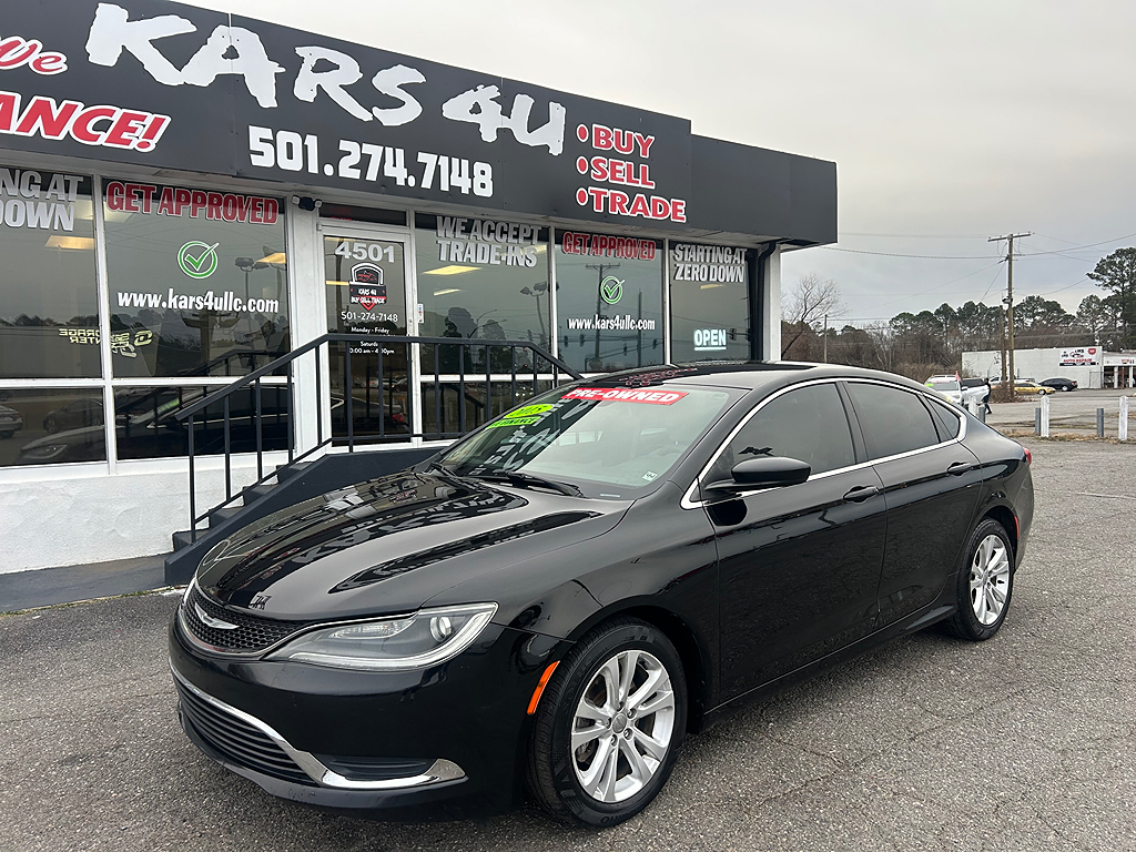 2015 Chrysler 200 Limited's photo