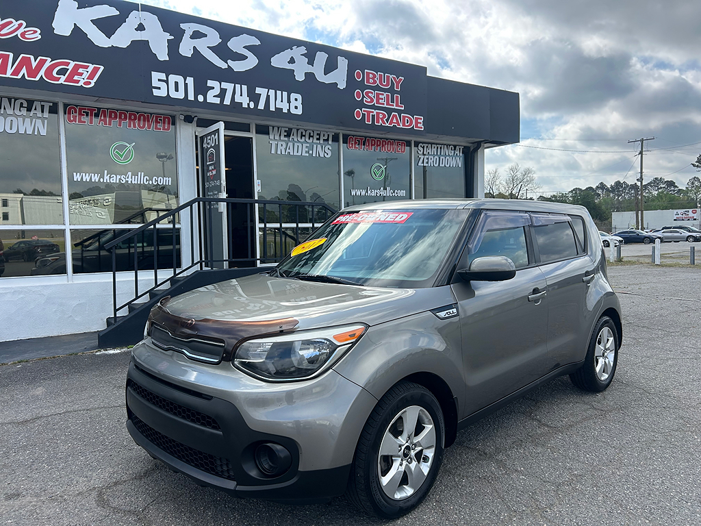 2017 Kia Soul 1.6L Base 6 A/T's photo