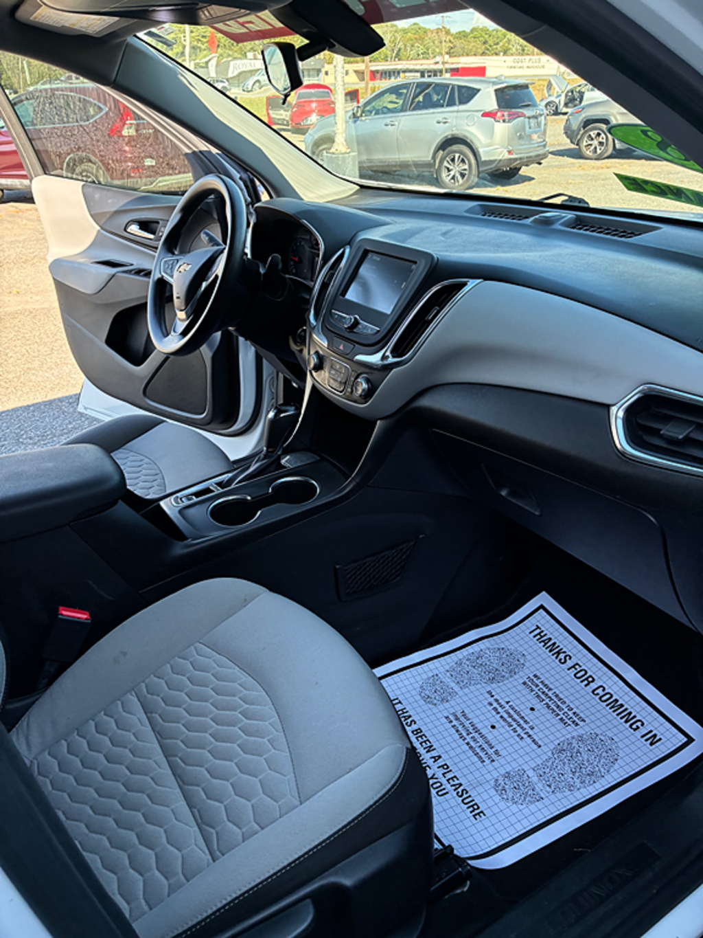 2018 Chevrolet Equinox LS - Photo 10