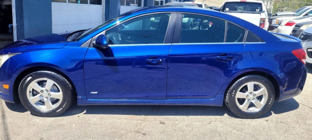 2012 Chevrolet Cruze 1LT's photo