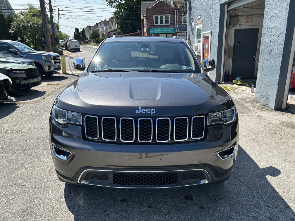 2020 Jeep Grand Cherokee Limited's photo