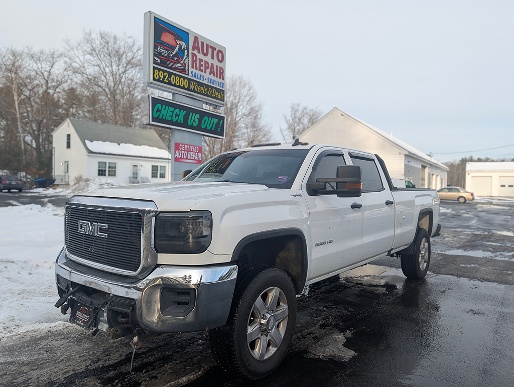 2017 GMC Sierra 4WD Crew Cab Standard Box's photo