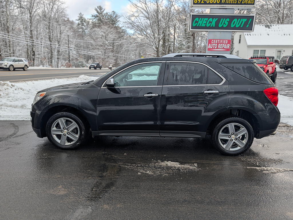 Additional photo of vehicle.