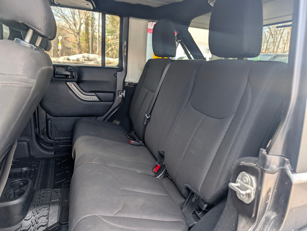 2018 Jeep Wrangler JK Unlimited Sport S - Photo 11