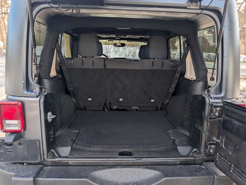 2018 Jeep Wrangler JK Unlimited Sport S - Photo 17