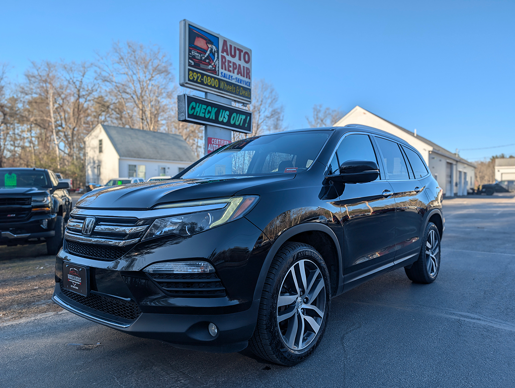 2017 Honda Pilot 4WD Touring's photo