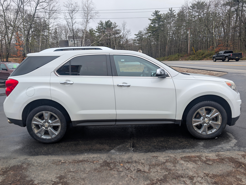 Additional photo of vehicle.