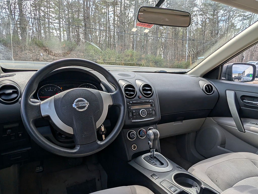 Additional photo of vehicle.