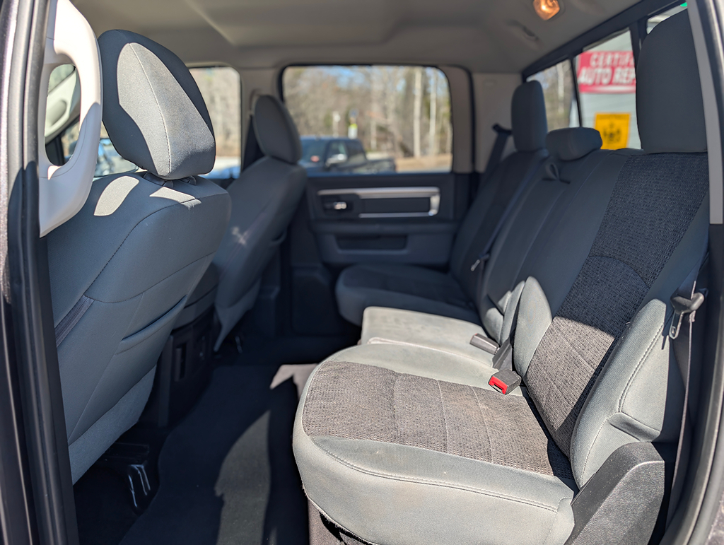 2016 RAM Ram 1500 Pickup Big Horn - Photo 15