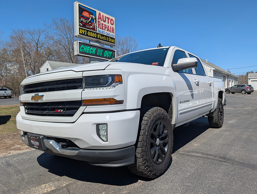 2018 Chevrolet Silverado 1500 LT 4X4 Crew Cab Standard Box's photo
