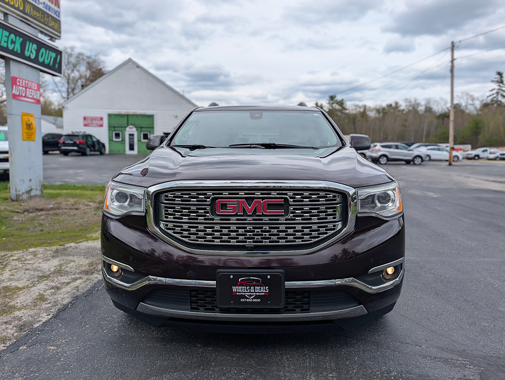 2017 GMC Acadia Denali - Photo 8