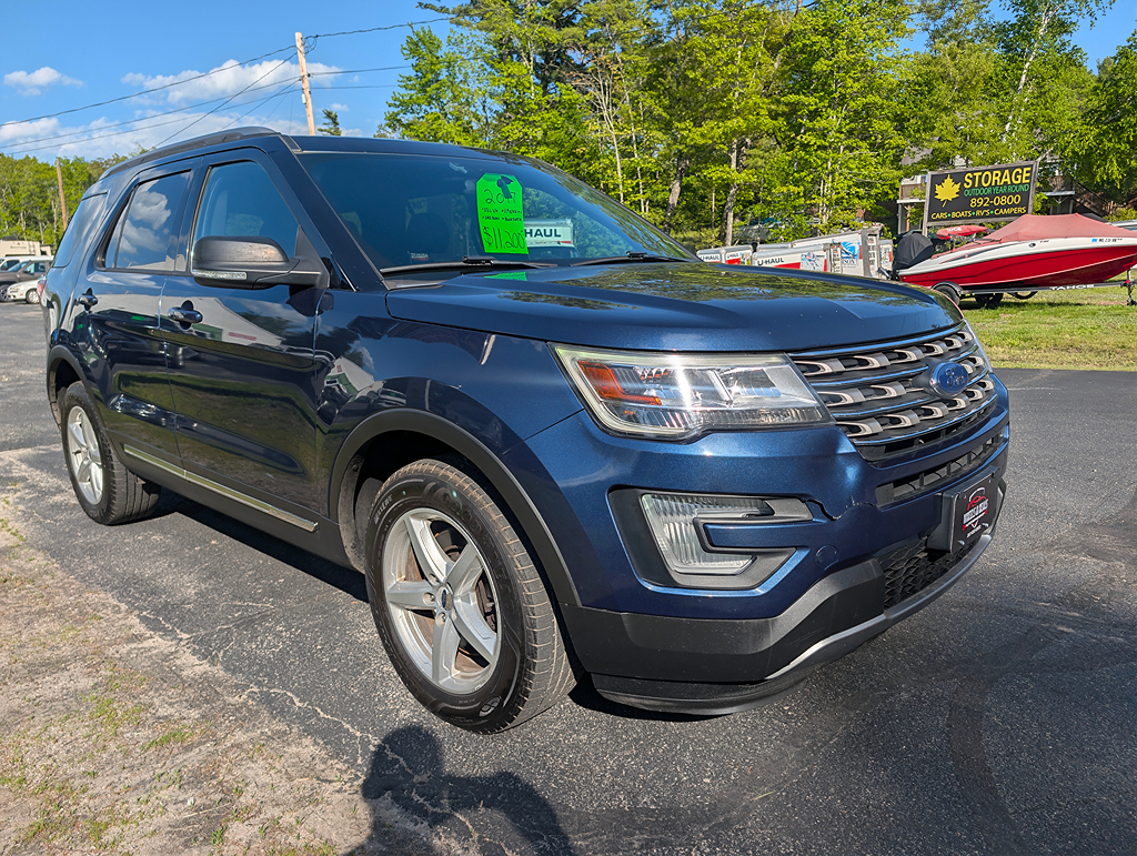 Additional photo of vehicle.