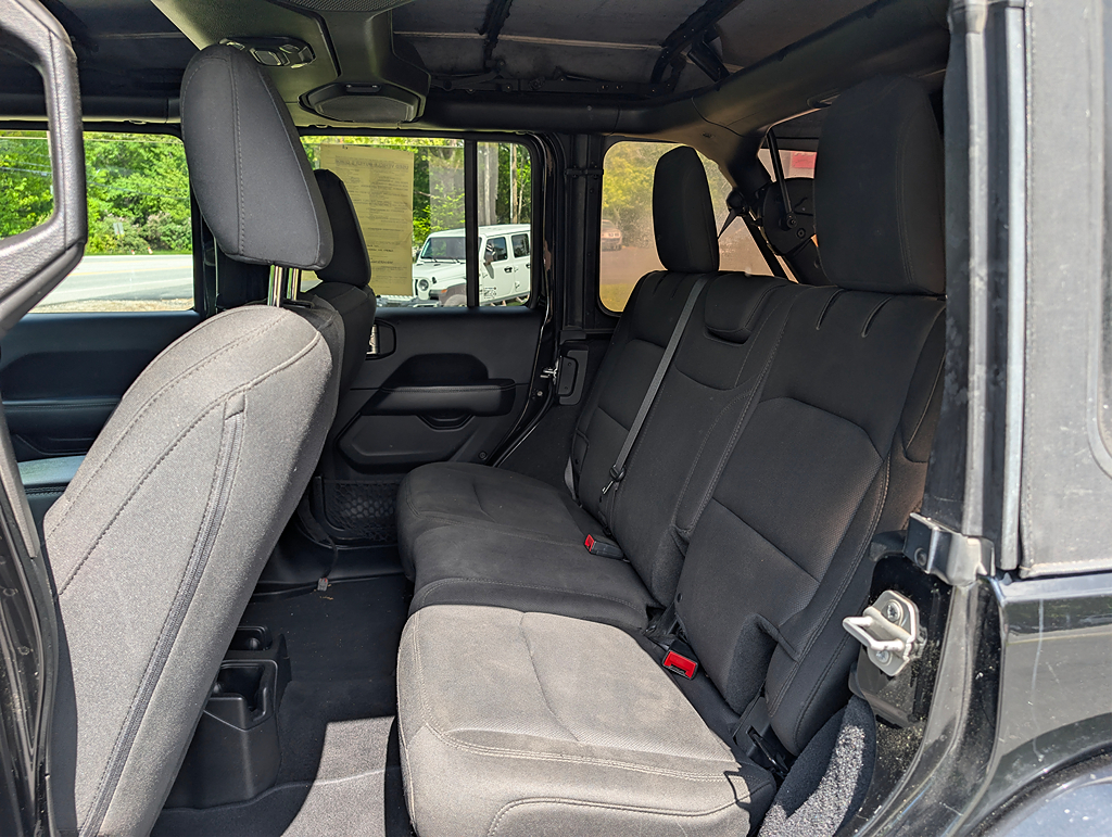 2018 Jeep All-New Wrangler Unlimited Sahara - Photo 15