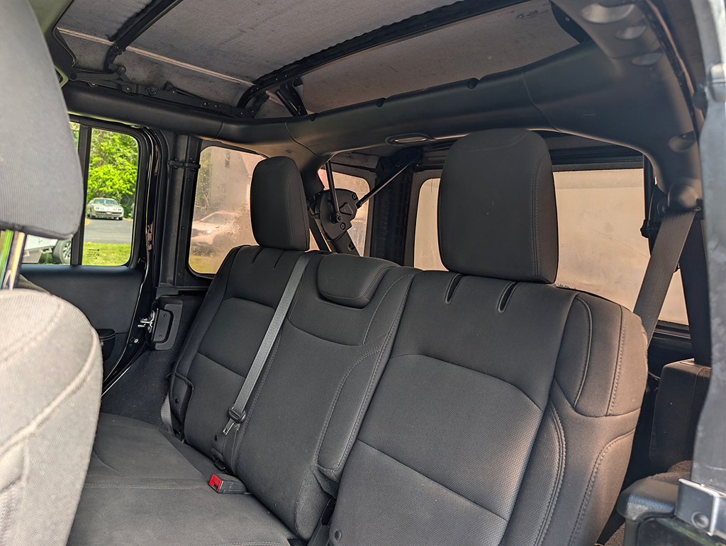 2018 Jeep All-New Wrangler Unlimited Sahara - Photo 16