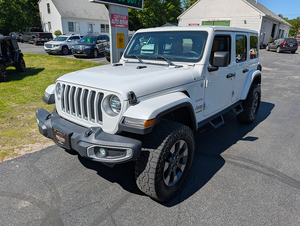 Additional photo of vehicle.