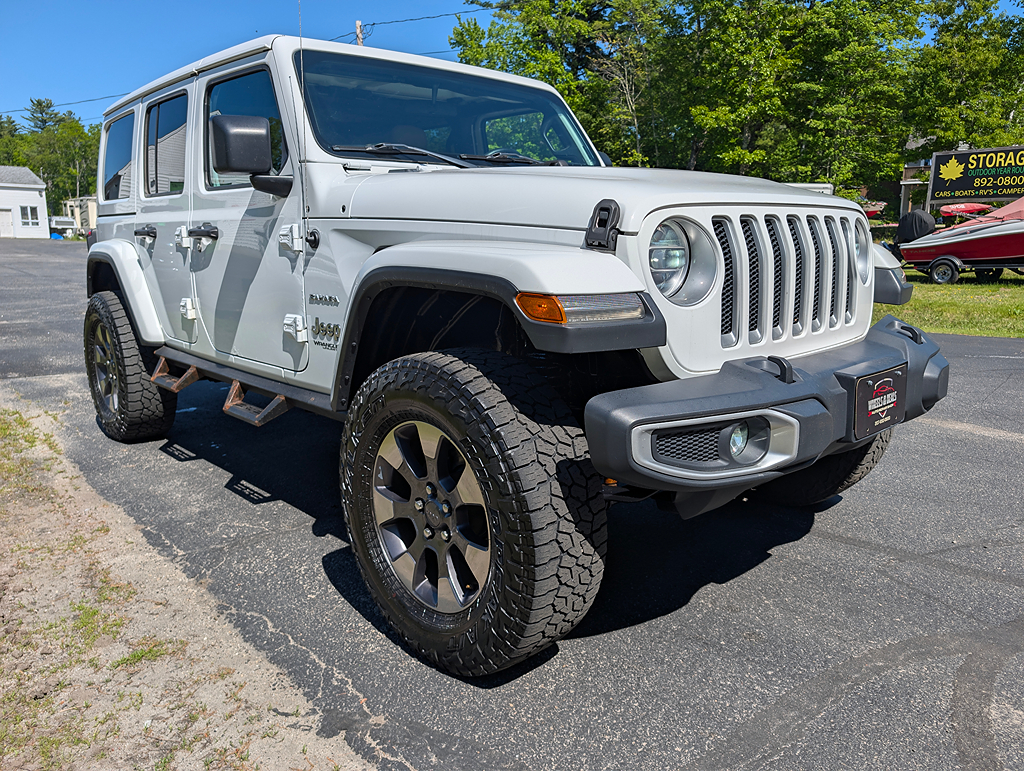 Additional photo of vehicle.