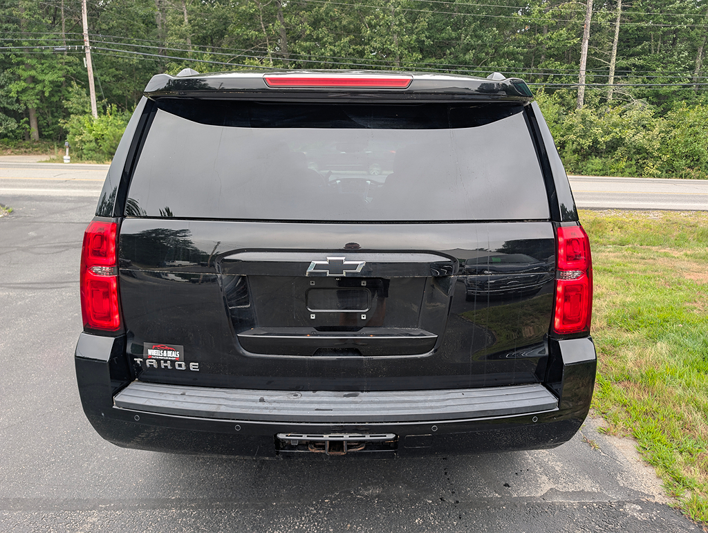 Additional photo of vehicle.