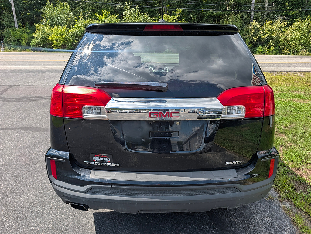 Additional photo of vehicle.