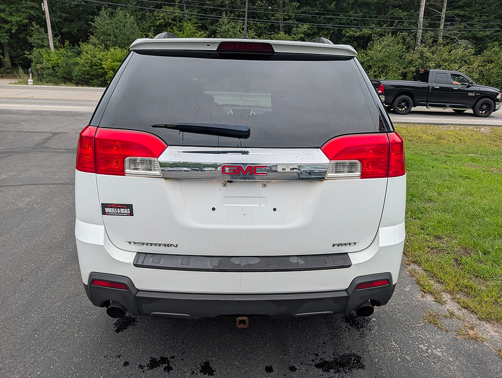 Additional photo of vehicle.