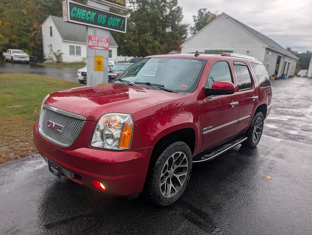 Additional photo of vehicle.